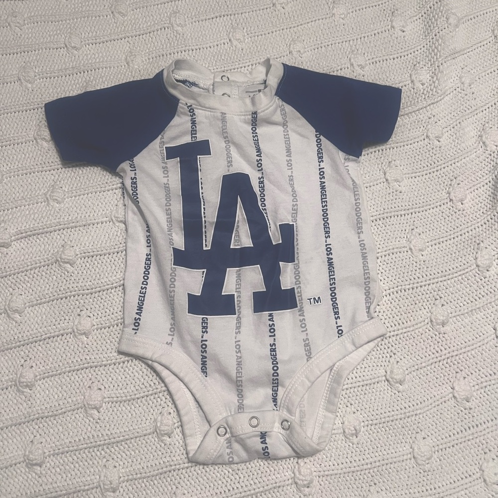 LA Dodgers baby onsie 💙
